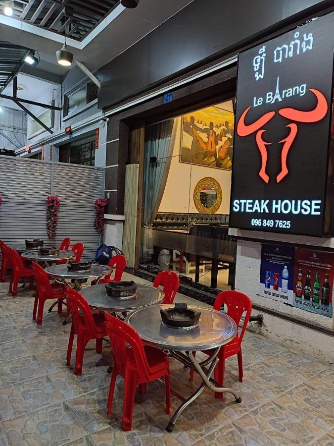 Le Barang Steakhouse & Guesthouse 西哈努克 外观 照片